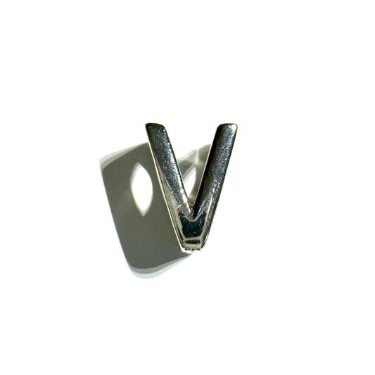 "V" Charm