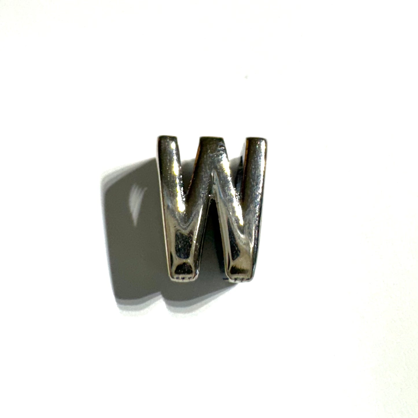 "W" Charm